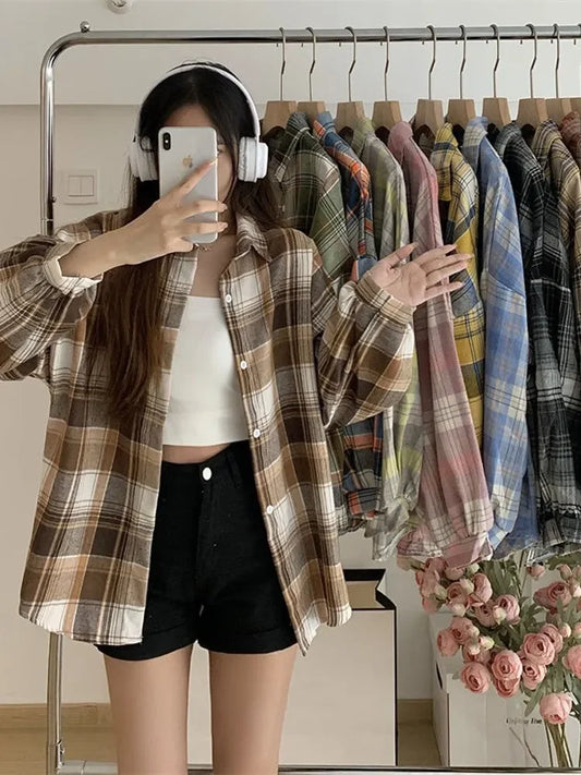 Vintage-Inspired Autumn Plaid Shirt