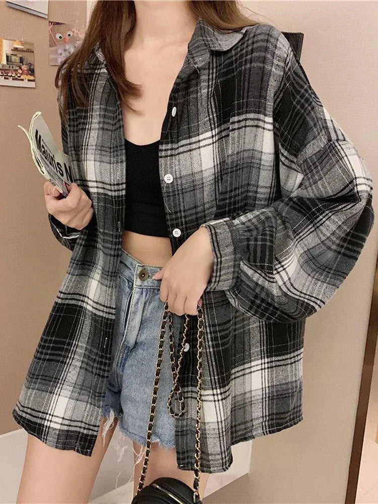 Vintage-Inspired Autumn Plaid Shirt