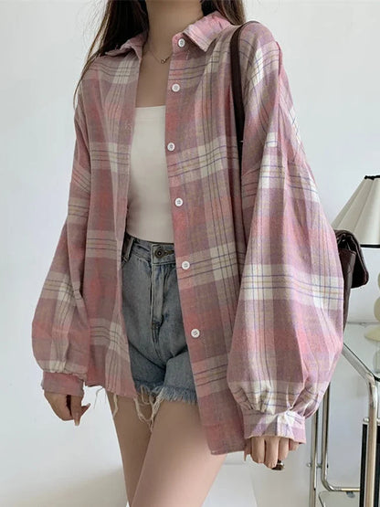 Vintage-Inspired Autumn Plaid Shirt